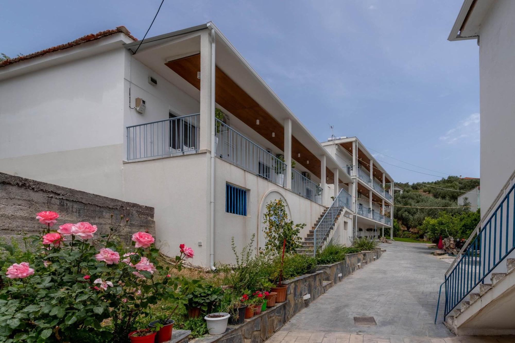 Pteleo Apartments Птелеос Экстерьер фото